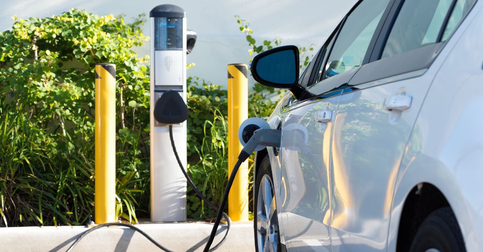 Você conhece os diferentes tipos de carregador para carros elétricos?
